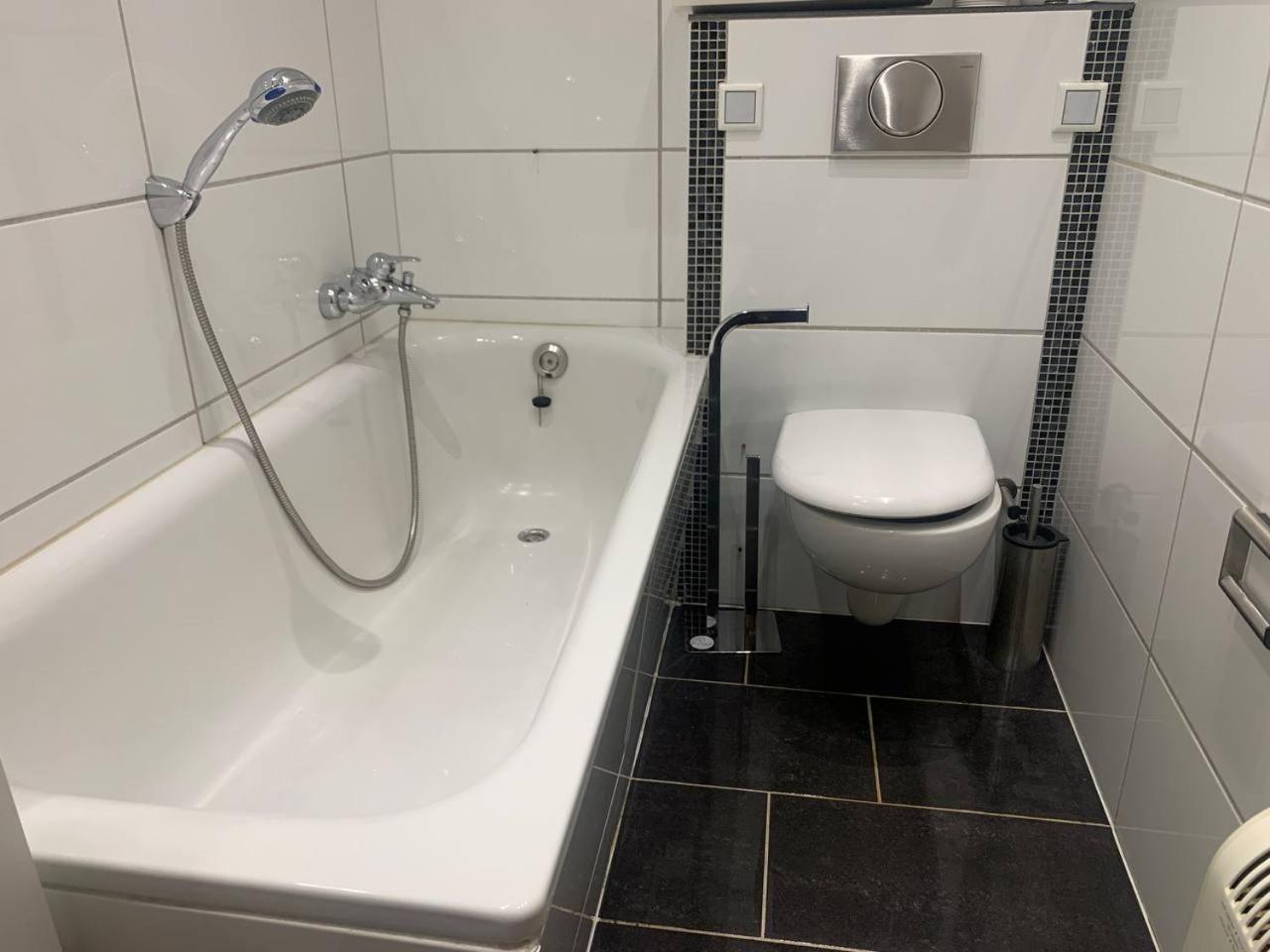 2 Room Apartament Messe Essen Eksteriør bilde